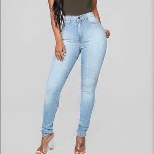 Classic High Waist Skinny Jeans - Light Blue Wash